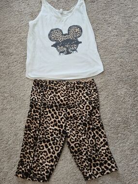 ANIMAL KINGDOM Outfit - Leopard Print Biker Shorts & White Tank With Design